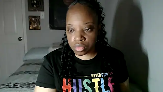 Sexymona1218 online show from October 4, 2025, 9:29 am