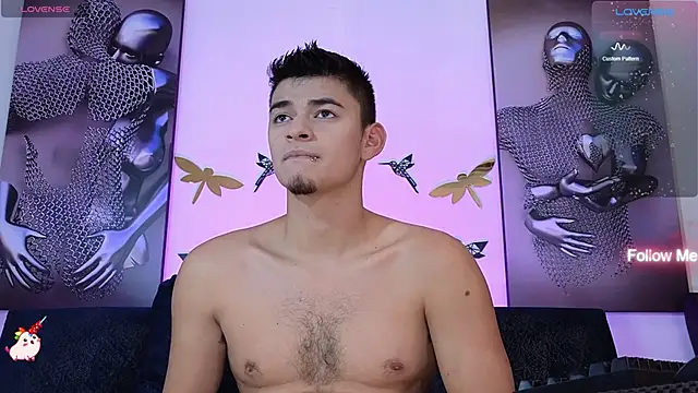 Snapshot of VikoHands chatting on December 10, 2024, 9:54 pm VikoHands online show from December 10, 2024, 9:54 pm