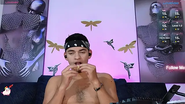 Snapshot of VikoHands chatting on December 12, 2024, 12:16 am VikoHands online show from December 12, 2024, 12:16 am