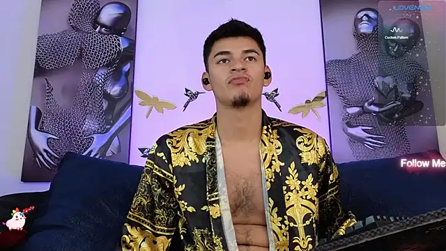 Snapshot of VikoHands chatting on February 11, 2025, 7:59 pm VikoHands online show from February 11, 2025, 7:59 pm