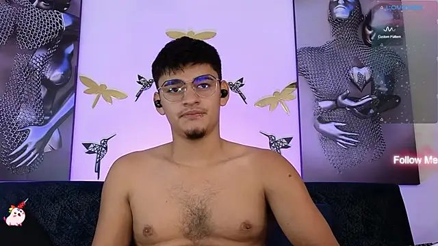 Snapshot of VikoHands chatting on February 12, 2025, 11:30 pm VikoHands online show from February 12, 2025, 11:30 pm