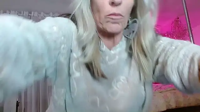 Snapshot of Sweet-Ginger chatting on January 25, 2025, 2:47 am Sweet-Ginger online show from January 25, 2025, 2:47 am