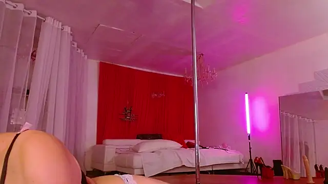 Snapshot of Sweet-Ginger chatting on September 14, 2025, 3:55 pm Sweet-Ginger online show from September 14, 2025, 3:55 pm