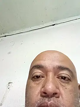 Snapshot of GeorgeVergaGrues chatting on October 1, 2025, 7:03 am GeorgeVergaGrues online show from October 1, 2025, 7:03 am