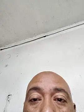 Snapshot of GeorgeVergaGrues chatting on October 6, 2025, 3:15 am GeorgeVergaGrues online show from October 6, 2025, 3:15 am