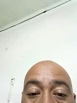 Snapshot of GeorgeVergaGrues chatting on October 8, 2025, 3:15 am GeorgeVergaGrues online show from October 8, 2025, 3:15 am