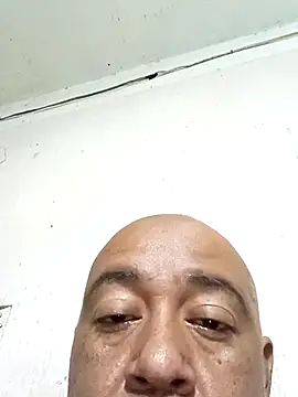 Snapshot of GeorgeVergaGrues chatting on October 28, 2025, 2:04 am GeorgeVergaGrues online show from October 28, 2025, 2:04 am