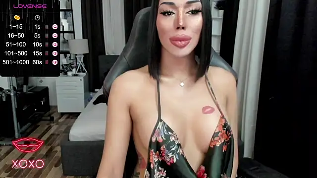 Snapshot of Forever_MissCandace chatting on March 14, 2025, 9:00 pm Forever MissCandace online show from March 14, 2025, 9:00 pm
