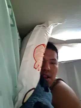 Snapshot of juliopantoja chatting on February 25, 2026, 2:05 pm juliopantoja online show from February 25, 2026, 2:05 pm