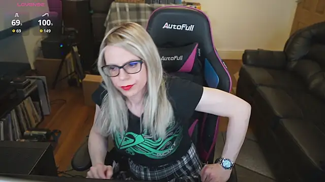 KelseyCobalt online show from October 19, 2025, 8:20 pm