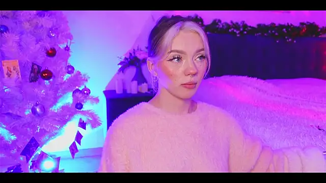 KristaBrooks online show from December 15, 2024, 2:59 pm