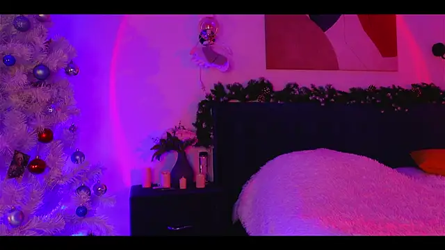 KristaBrooks online show from December 16, 2024, 3:32 pm