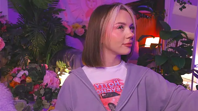 KristaBrooks online show from February 10, 2025, 1:55 pm