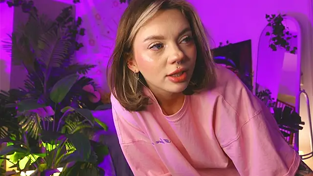 KristaBrooks online show from March 13, 2025, 1:50 pm