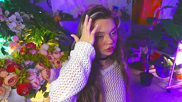 KristaBrooks online show from October 9, 2025, 1:31 pm