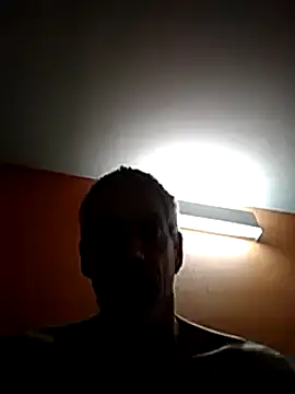 Snapshot of Biknight chatting on December 24, 2024, 2:32 am Biknight online show from December 24, 2024, 2:32 am