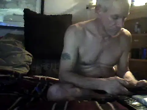 Snapshot of Biknight chatting on February 13, 2025, 2:23 am Biknight online show from February 13, 2025, 2:23 am