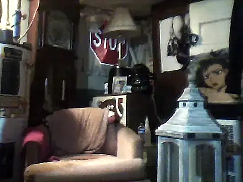 Snapshot of Biknight chatting on February 24, 2025, 3:23 am Biknight online show from February 24, 2025, 3:23 am