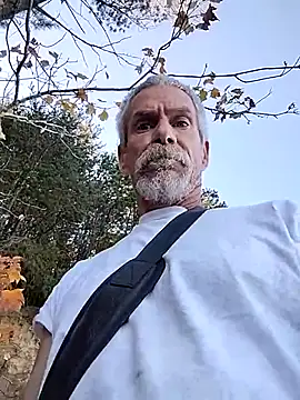 Snapshot of Biknight chatting on October 21, 2025, 2:40 pm Biknight online show from October 21, 2025, 2:40 pm