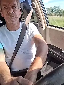 Biknight online show from April 15, 2026, 2:13 pm