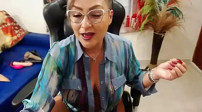 Tamara Luaren online show from December 21, 2024, 12:31 am