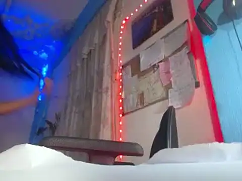 Snapshot of ERIKA-THEDOLL chatting on December 8, 2024, 11:19 pm ERIKA-THEDOLL online show from December 8, 2024, 11:19 pm