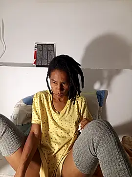 Snapshot of africa_deluxe chatting on October 18, 2025, 1:23 pm africa deluxe online show from October 18, 2025, 1:23 pm