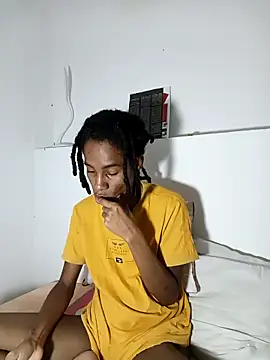 Snapshot of africa_deluxe chatting on October 31, 2025, 3:57 pm africa deluxe online show from October 31, 2025, 3:57 pm