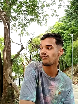 Snapshot of doodosantoss chatting on December 2, 2025, 5:52 pm doodosantoss online show from December 2, 2025, 5:52 pm