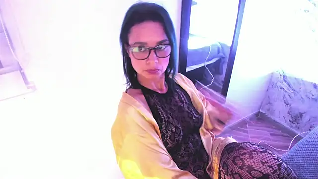 BrianaGarner online show from December 28, 2024, 6:06 am