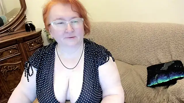 Snapshot of leiamillersonn chatting on May 18, 2026, 6:03 pm leiamillersonn online show from May 18, 2026, 6:03 pm