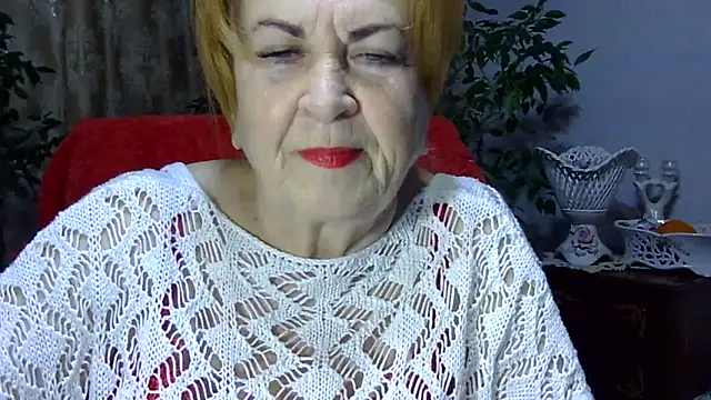 Snapshot of Emma52610 chatting on December 29, 2024, 7:06 am Emma52610 online show from December 29, 2024, 7:06 am