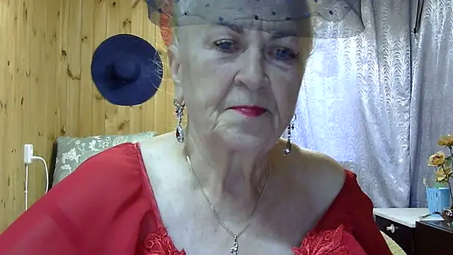 Snapshot of Emma52610 chatting on October 18, 2025, 11:33 am Emma52610 online show from October 18, 2025, 11:33 am