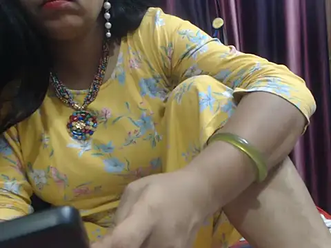 prettyindiandoll online show from August 4, 2026, 6:16 am