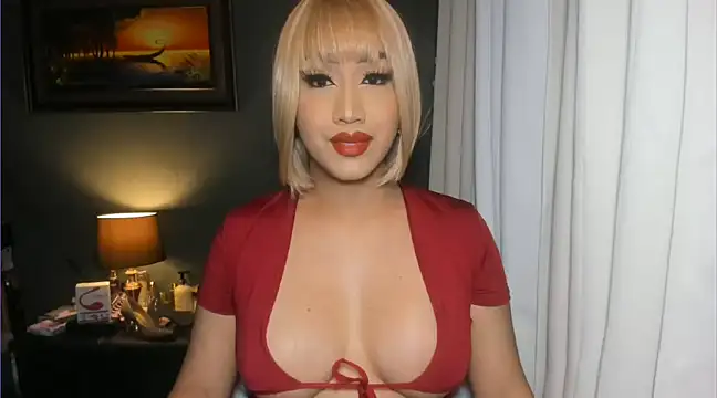Snapshot of AliciaGundersen chatting on March 16, 2025, 9:16 pm AliciaGundersen online show from March 16, 2025, 9:16 pm