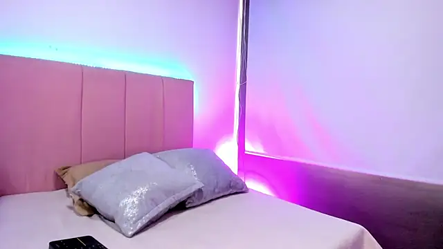 Snapshot of melani_xc chatting on November 13, 2025, 5:34 pm melani xc online show from November 13, 2025, 5:34 pm