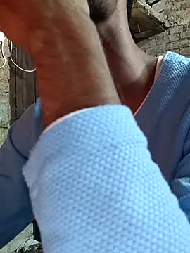 Snapshot of ThethunderPo chatting on October 12, 2025, 2:43 am ThethunderPo online show from October 12, 2025, 2:43 am