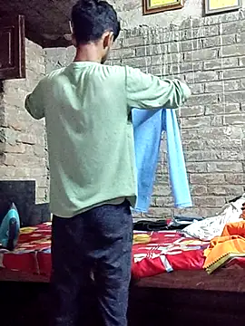 Snapshot of ThethunderPo chatting on October 12, 2025, 3:33 pm ThethunderPo online show from October 12, 2025, 3:33 pm