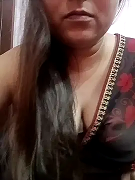 Snapshot of naughtymadam chatting on December 2, 2024, 7:47 am naughtymadam online show from December 2, 2024, 7:47 am