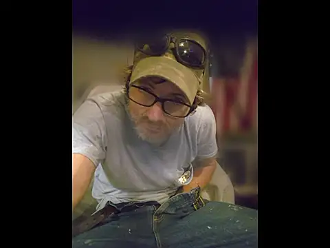 ROBERT0516 online show from June 25, 2026, 10:03 pm