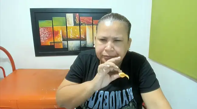 Snapshot of beckyummys chatting on December 24, 2024, 11:49 am beckyummys online show from December 24, 2024, 11:49 am