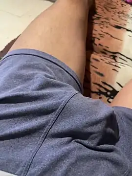 Snapshot of descret_19 chatting on April 3, 2026, 11:52 am descret 19 online show from April 3, 2026, 11:52 am