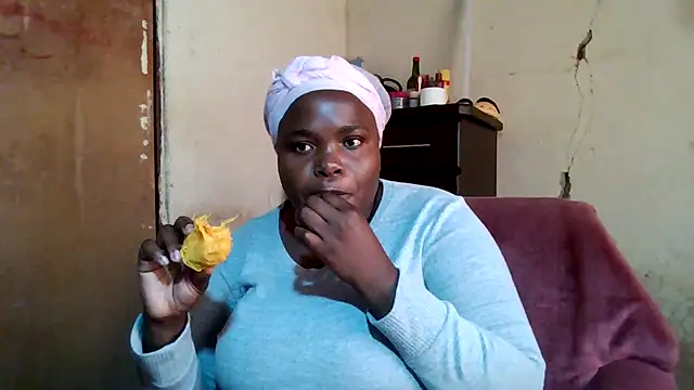 sexybigboobz online show from November 20, 2025, 8:03 am