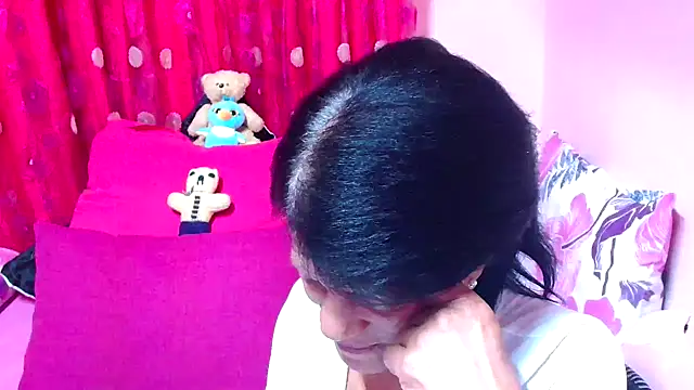 SLUTTYROXY online show from October 2, 2025, 6:59 pm