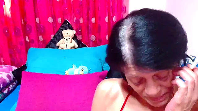 SLUTTYROXY online show from October 16, 2025, 6:47 am