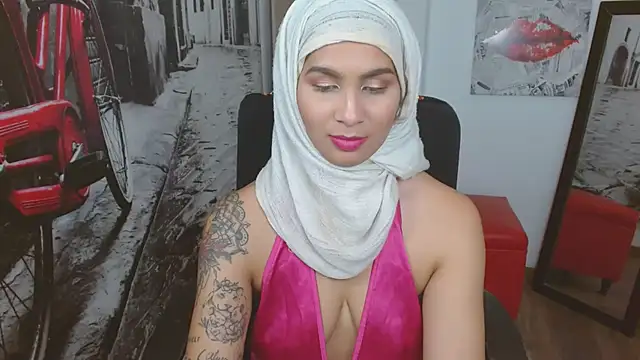 Snapshot of Shay__lee chatting on February 9, 2025, 5:01 pm Shay lee online show from February 9, 2025, 5:01 pm