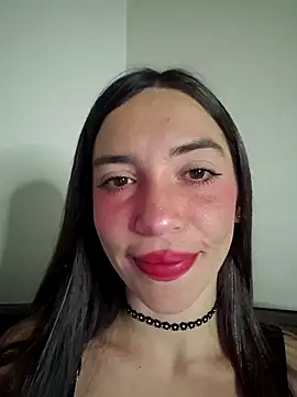 Snapshot of loveuu-bae chatting on February 5, 2026, 1:43 am loveuu-bae online show from February 5, 2026, 1:43 am