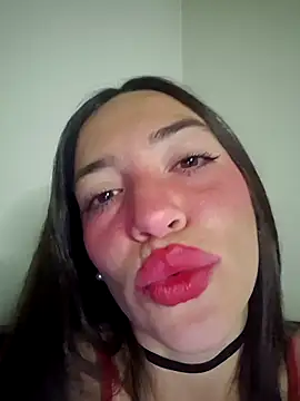 Snapshot of loveuu-bae chatting on February 8, 2026, 2:26 am loveuu-bae online show from February 8, 2026, 2:26 am