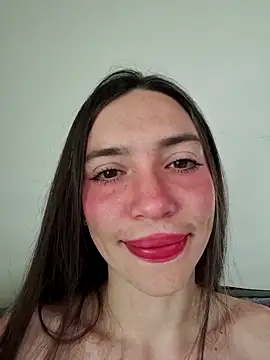 Snapshot of loveuu-bae chatting on February 25, 2026, 9:13 pm loveuu-bae online show from February 25, 2026, 9:13 pm