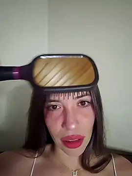 loveuu-bae online show from April 14, 2026, 2:28 am